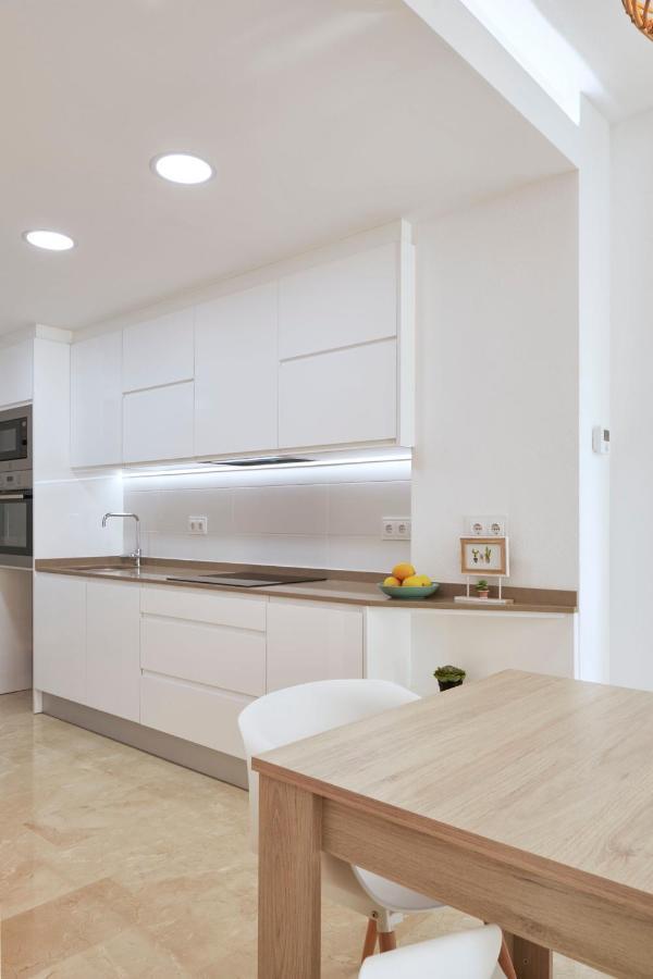 Bright Sunny Albir Beach Apartment El Albir Luaran gambar