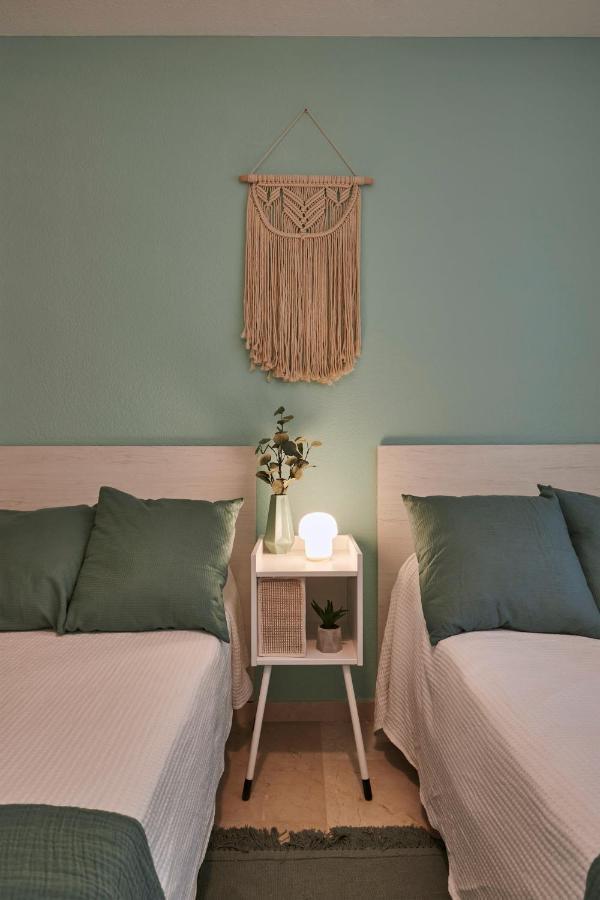 Bright Sunny Albir Beach Apartment El Albir Luaran gambar